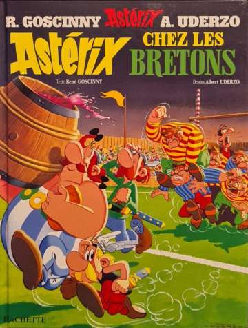 Asterix (Capa Dura Importado Francês) - Chez Les Bretons 8