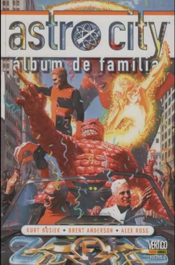 Astro City (Panini) 3 - Álbum De Família